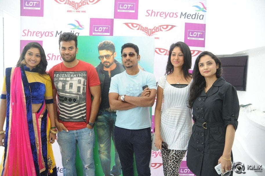 Sikindar-Movie-Promotion-at-Lot-Mobiles-Store-Madhapur